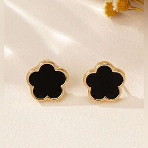 Elegant Gold and Black Flower Earrings